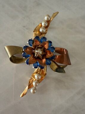 Vintage Gold and Blue Flower Brooch with Pearls - Women Jewelry